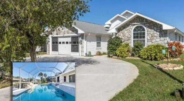Коттедж Peaceful Waterfront Pool Home 3 Bedroom Home by RedAwning