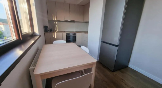 Apartament in complex rezidențial, Rezerwuj Apartament Hotele w Carpathians - Romania z parkingiem, Parking