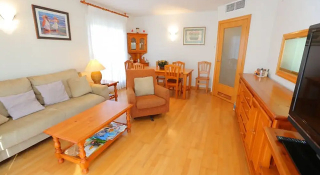 Apartamento Acogedor Para 6 Personas en Cambrils, Забронировать Апартаменты/квартира Отели El Baix Camp с бассейном, Бассейн
