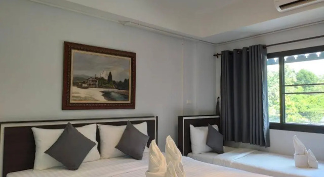 Трёхместный номер Deluxe Bann Tawan Hostel Chiang Rai