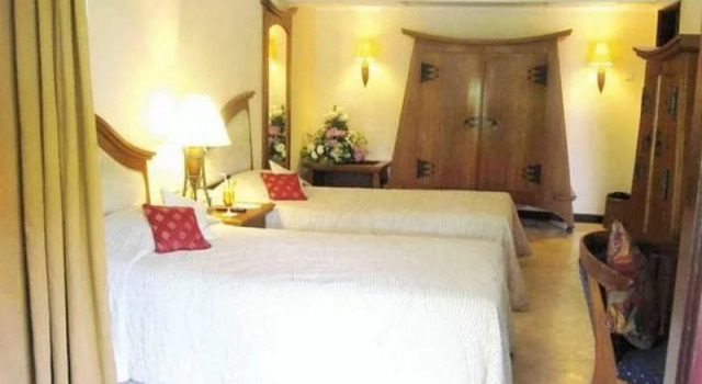 Hotel Equator Surabaya