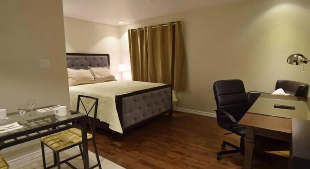 Люкс The Lion Inn & Suites