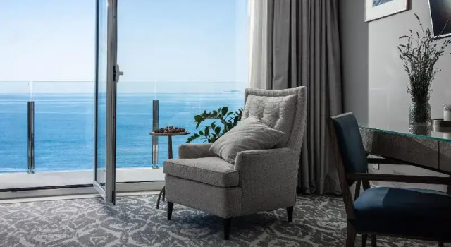 Двухместный номер Standard с балконом и с видом на море Royal Blue Hotel