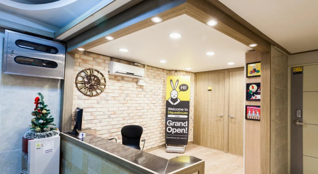 24 Guesthouse Edae