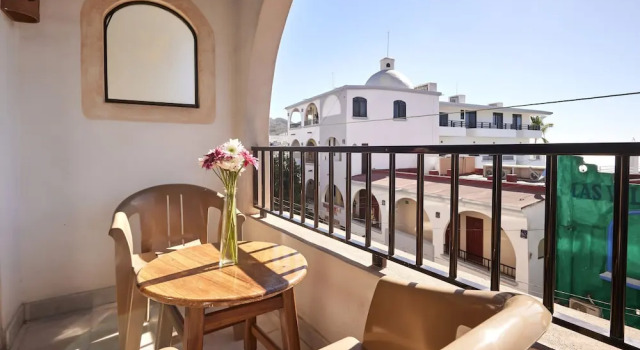Люкс с балконом Hotel La Alondra