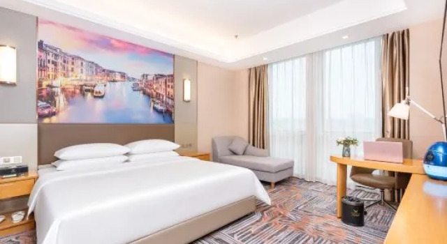 Люкс Deluxe Vienna International Hotel (Yichang Yiling)