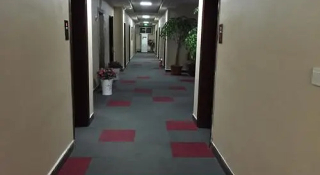 JUNYI Hotel Zaozhuang Shanting District Xinyuan Road, Prenota Hotel Hotel a Shandong con parcheggio, Parcheggio
