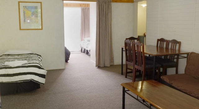 Семейный номер Standard с 2 комнатами Westport Motels