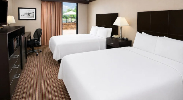 Четырёхместный номер Standard Baymont By Wyndham Schaumburg Chicago Northwest