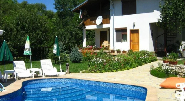 Nigovanka Complex, Reservar Hotel Emen Gabrovo