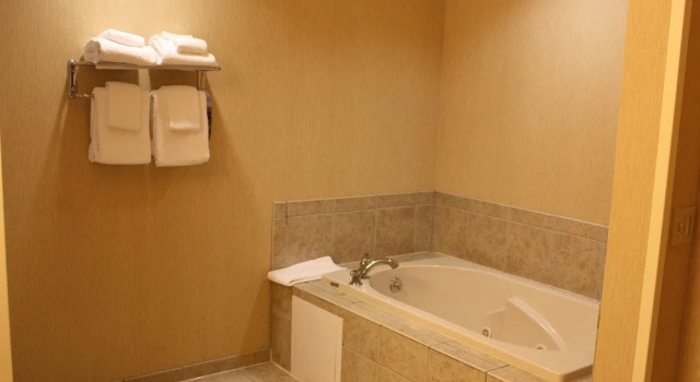 Двухместный люкс Holiday Inn Express - Ludlow - Chicopee Area by IHG