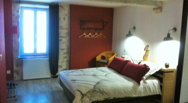 Chez Mina chambres d'hôtes, Book Hotel Hoteller i Saint-Amans-Soult med parkering, Parkering