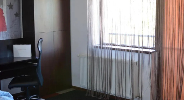 Cozy studio, Rezerwuj Hotel Hotele w Ilfov z parkingiem, Parking