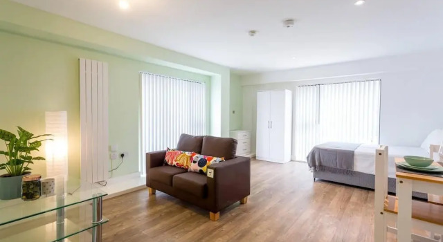 Stylish Double Room, Забронировать Отель Олдем Большой Манчестер