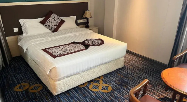 A1 Royal hotel Riverside