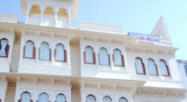 Kotra Haveli A Boutique Hotel by Lake Pichola, Забронировать Бутик-отель Отели штата Раджастхана с парковкой, Парковка