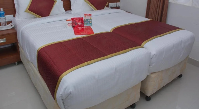 OYO Rooms Padmanabhaswamy Temple Ext, Забронировать Отель Отели штата Кералы с парковкой, Парковка