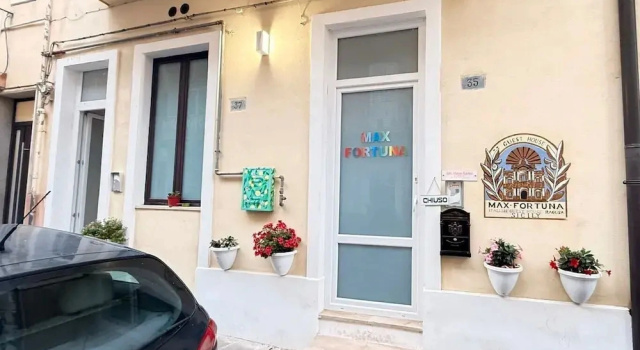 MAX-FORTUNA, Buchen Sie Pension Hotels in Sizilien mit Parkplatz, Parkplätze