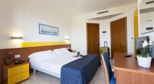 Двухместный номер Standard с балконом Hotel Sheila