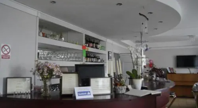 Koral, Buchen Sie Hotel Koszalin Westpommern