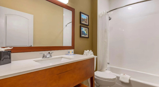 Четырёхместный номер Standard Comfort Inn Brewster