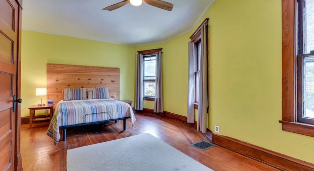 Charming Buffalo Vacation Rental w/ Covered Patio!, 예약 휴가용 주택 Buffalo 버펄로