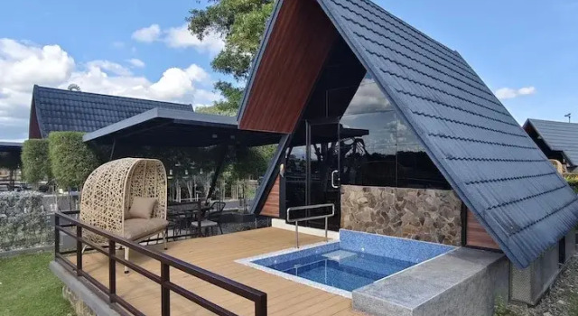 Четырёхместный номер Standard с видом на озеро Hacienda Angelita Nature Farm and Resort