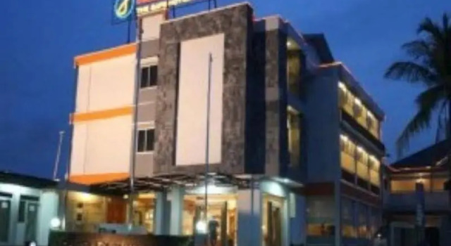 Jelita Tanjung Banjarmasin, Book Hotel Tanjung 