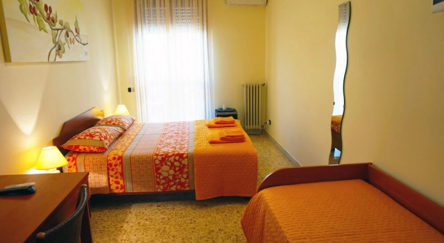 Standard Double room with balcony B&B Piazza 300mila