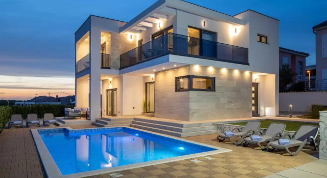 Вилла Luxury villa Mia