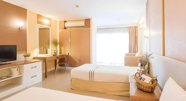 Clef Hotel