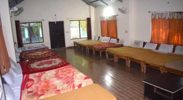 Кровать в общем номере Staymaker Coorg Anekad Resort