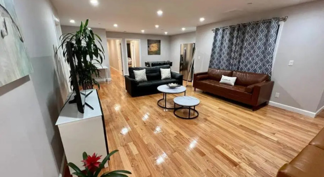 Newly Built Luxury Home 1 mile from SF
