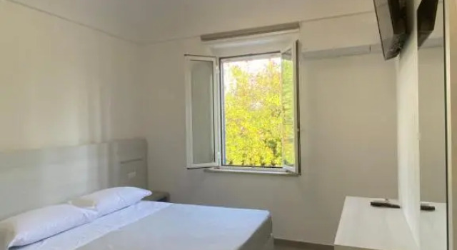 Area Sosta Camper V&B, Book Hotel Hotels in Abruzzo with Parking, Parking