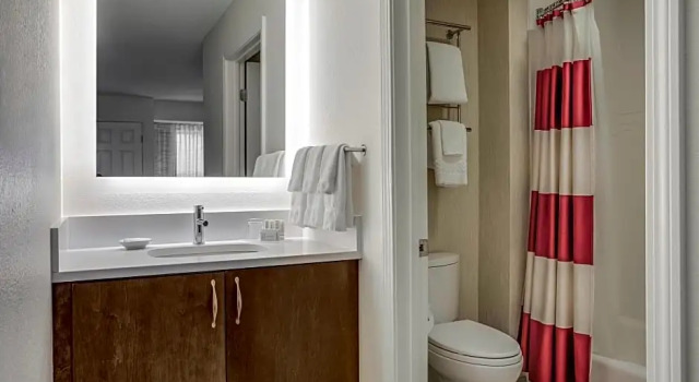 Четырёхместный люкс с 2 комнатами Residence Inn by Marriott Portsmouth
