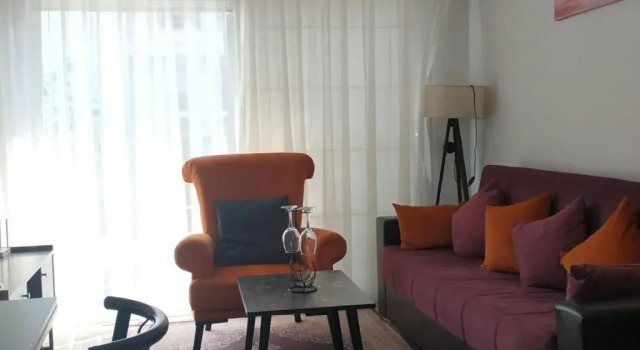 Luxury One-Bedroom Apartment with Private Garden Lukomorye E3