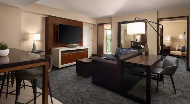 Hyatt Regency Sacramento, Забронировать Отель Сакраменто Сакраменто, рядом с Городской музей Сакраменто