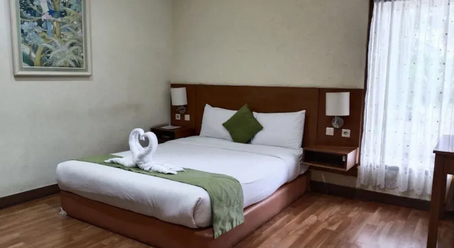 ZEN Rooms K. H. Moh Toha Ciawi
