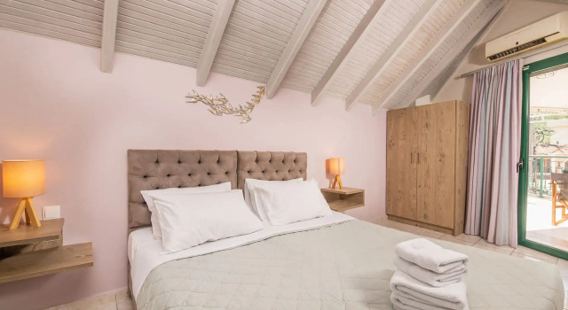 Четырёхместные апартаменты Koukos Loft Apartments