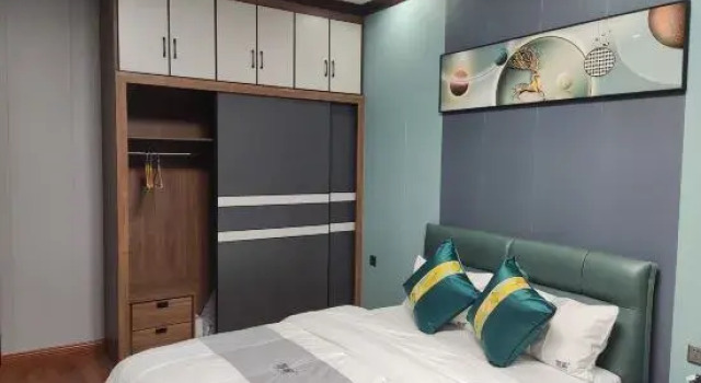 Люкс с 4 комнатами Leshan Puyue Jiayuan Homestay
