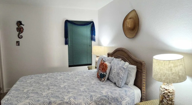 Florence I 305 Minium 1 Bedroom Condo by RedAwning
