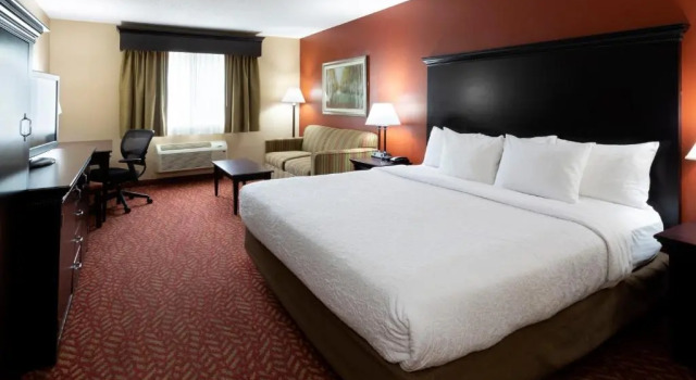 Номер Standard GrandStay Hotel & Suites