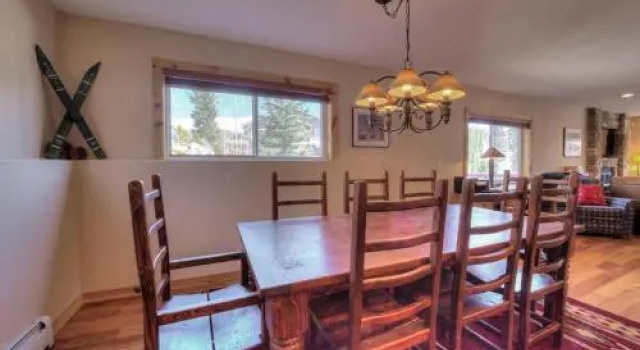 River Park Lodge: A Getaway with a Gorgeous View!, Rezerwuj Hotel Hotele w Vail Ski z parkingiem, Parking