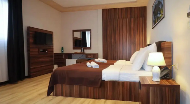 Standardní Třílůžkový pokoj s balkonem a a výhledem na město Hotel Semitronix