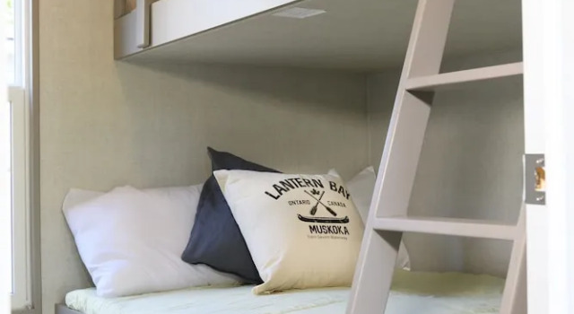 Great Blue Resorts - Lantern Bay Resort, Book Resort Gravenhurst Muskoka