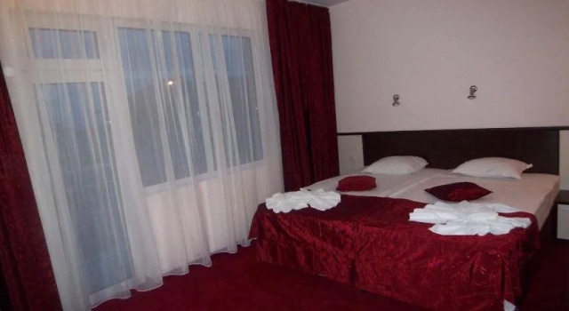 Peshev Family Hotel, Забронировать Отель Отели области Бургас с бассейном, Бассейн