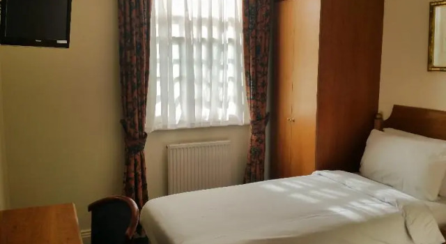 Одноместный номер Standard Mornington Victor Hotel London Belgravia
