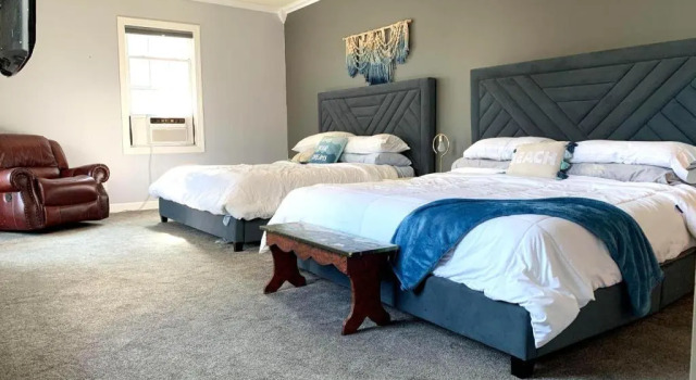 Номер Standard Gorgeous Beach House Steps to the Beach