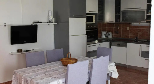 Апартаменты Цокольный этаж Apartments Neda