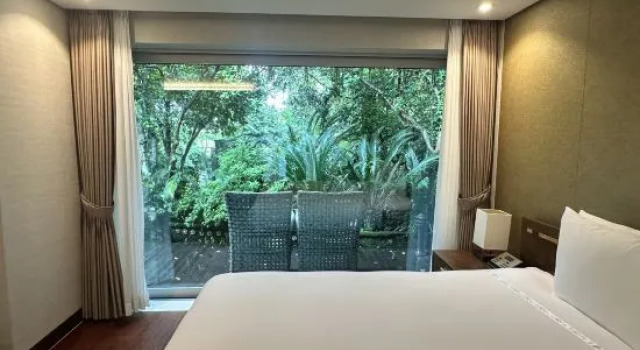 Люкс с видом на закат The Seaes Hotel & Resort